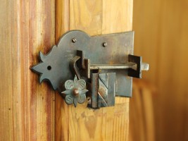 Kleiderschrank, Barock