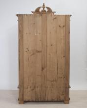 Kleiderschrank mit Schublade