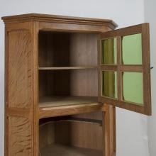 Massiver Eichen-Eckschrank um 1950-1960