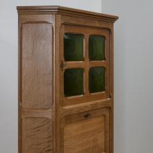 Massiver Eichen-Eckschrank um 1950-1960
