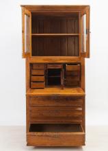 Pitchpine-Sekretär,  Biedermeier-Epoche um 1850