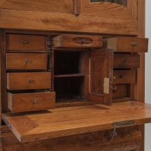 Pitchpine-Sekretär,  Biedermeier-Epoche um 1850