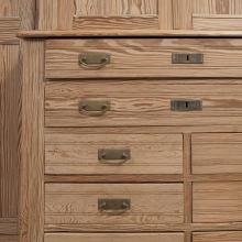 Aufsatzschrank mit Seitenteil