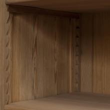 Grosser Dielen/Kleiderschrank