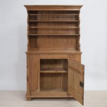 Tellerschrank im Barockstil
