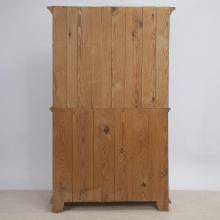 Tellerschrank im Barockstil