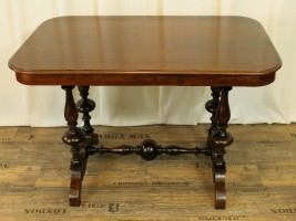 tisch-antik-1532