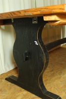 Tisch (J546)