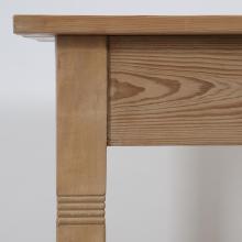 Tisch mit Ansteckplatten
