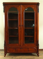 vitrinenschrank-louis-philippe-gefertigt-um-186-mahagoni-auf-eiche.-3068